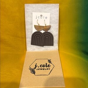 JJ Cole Jewelry Black and Gold Earrings